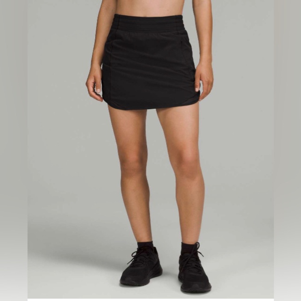 Lululemon Hotty Hot skirt *tall*